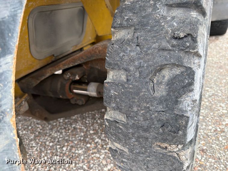 image for item EP7860 1999 Yale GP110MJNGBE099 forklift