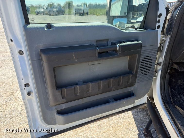 image for item EP7888 2014 Ford F250 Super Duty Crew Cab pickup truck
