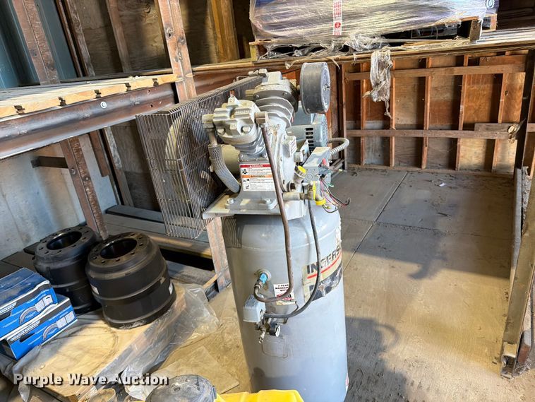 image for item EP7891 1997 Ingersoll Rand T30 air compressor