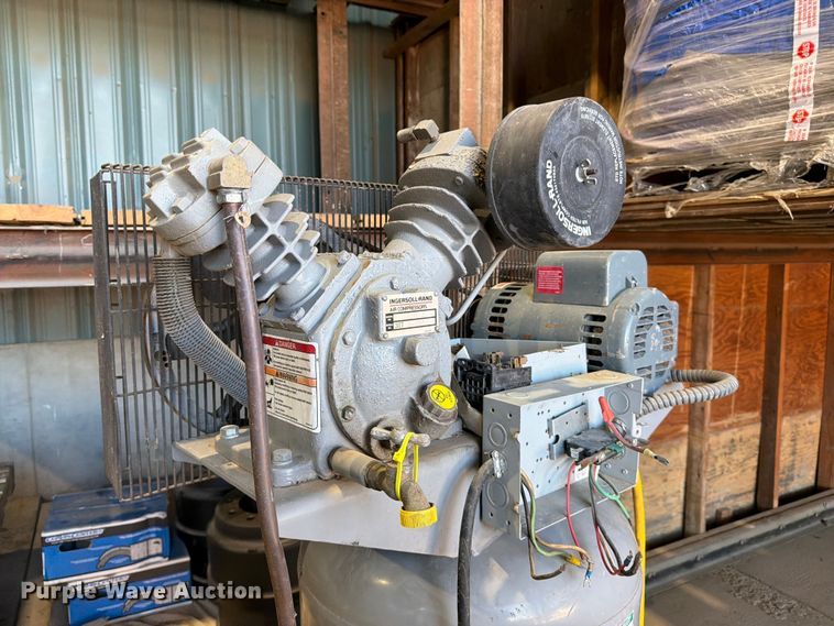 image for item EP7891 1997 Ingersoll Rand T30 air compressor