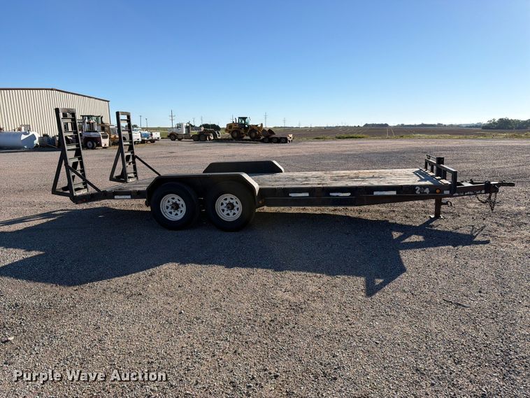 image for item EP7896 2004 PJ equipment trailer