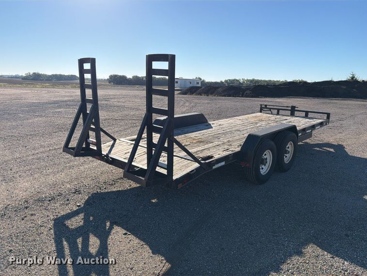 image for item EP7896 2004 PJ equipment trailer