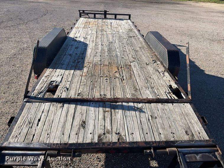 image for item EP7896 2004 PJ equipment trailer