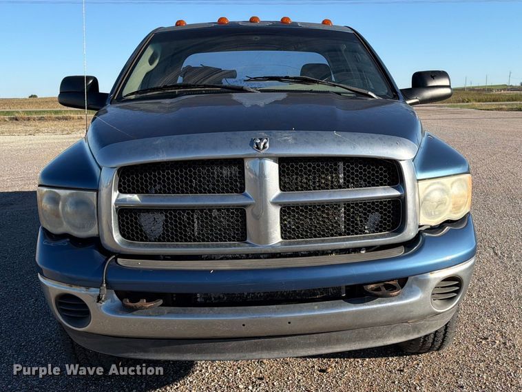 image for item EP7897 2004 Dodge Ram 2500 Crew Cab pickup truck