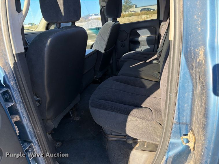 image for item EP7897 2004 Dodge Ram 2500 Crew Cab pickup truck