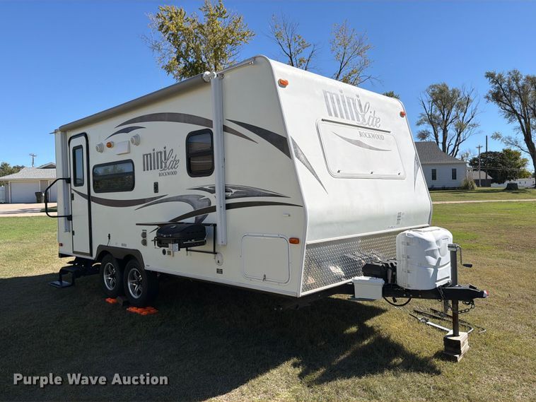 image for item EP7902 2014 Forest River Real-Lite Mini Lite 2109 S camper