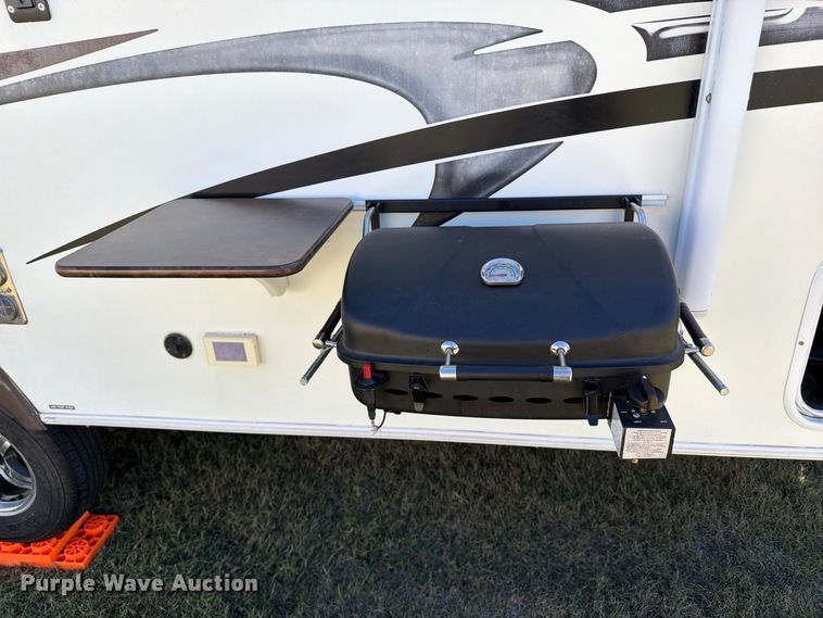 image for item EP7902 2014 Forest River Real-Lite Mini Lite 2109 S camper