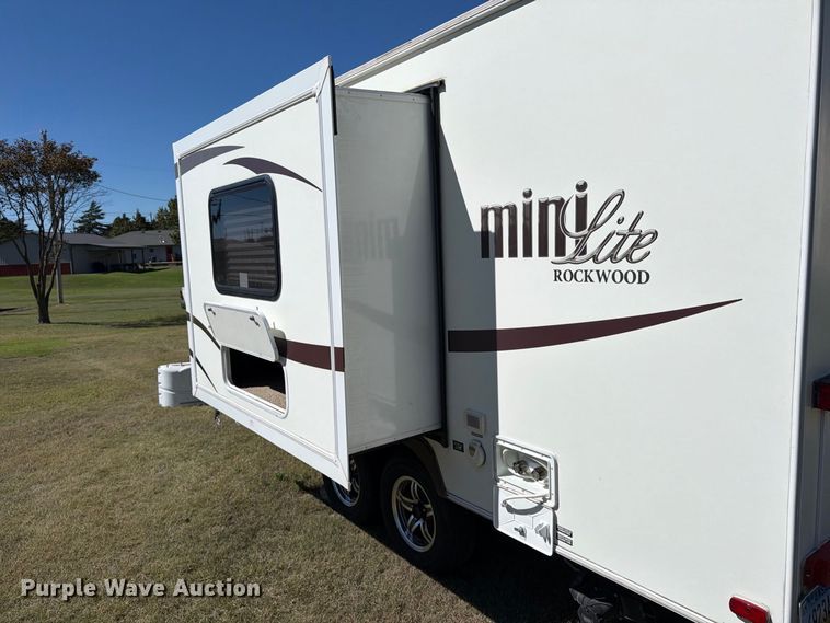 image for item EP7902 2014 Forest River Real-Lite Mini Lite 2109 S camper