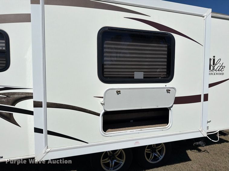 image for item EP7902 2014 Forest River Real-Lite Mini Lite 2109 S camper
