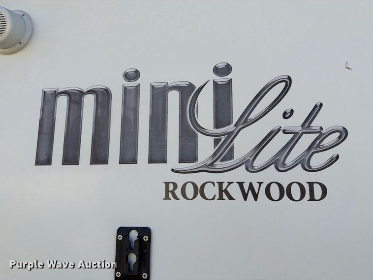 image for item EP7902 2014 Forest River Real-Lite Mini Lite 2109 S camper