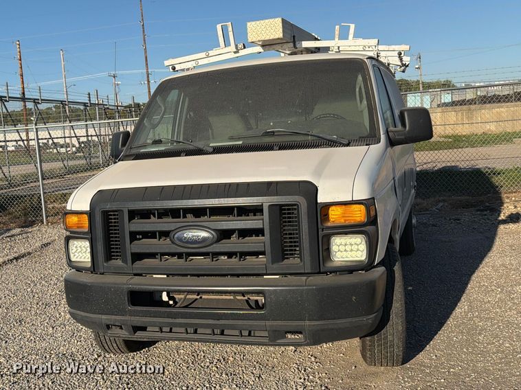 image for item EP7922 2008 Ford E250 van