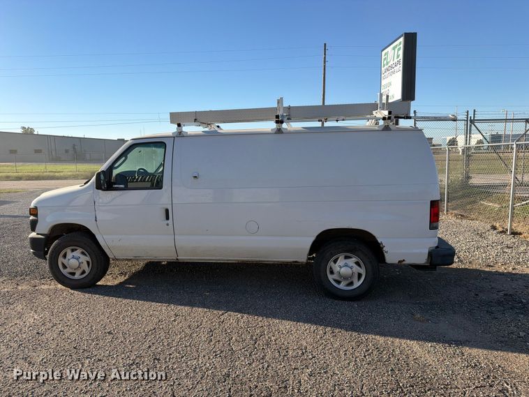 image for item EP7922 2008 Ford E250 van