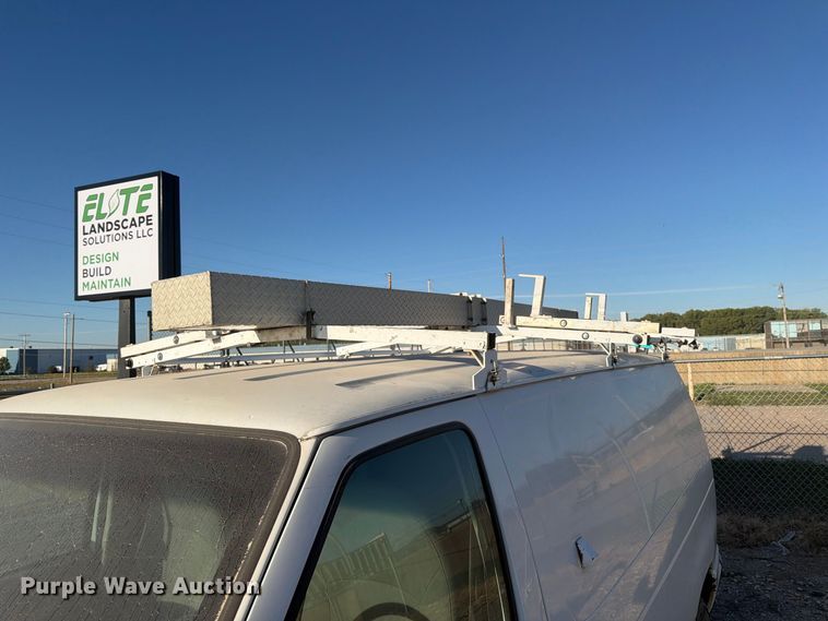 image for item EP7922 2008 Ford E250 van