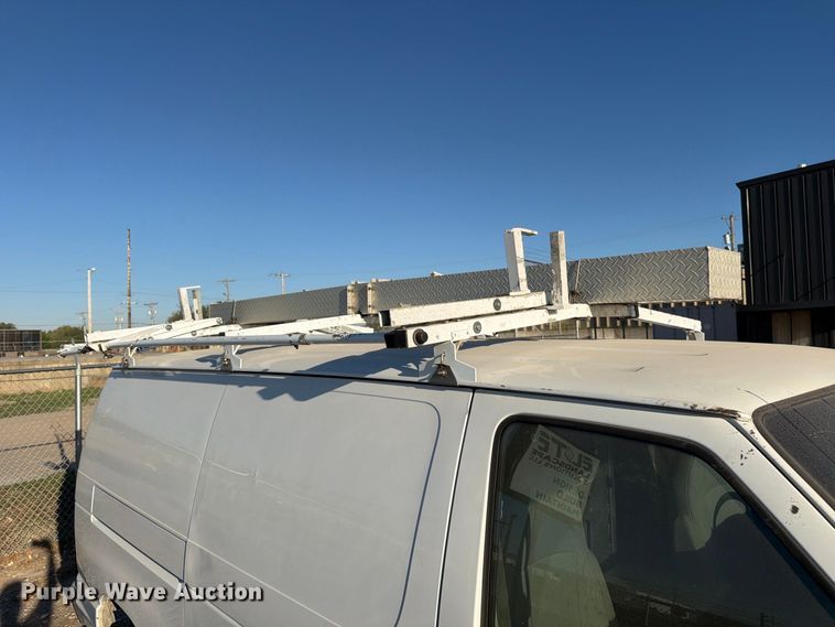 image for item EP7922 2008 Ford E250 van