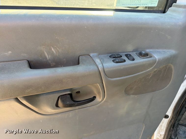 image for item EP7922 2008 Ford E250 van