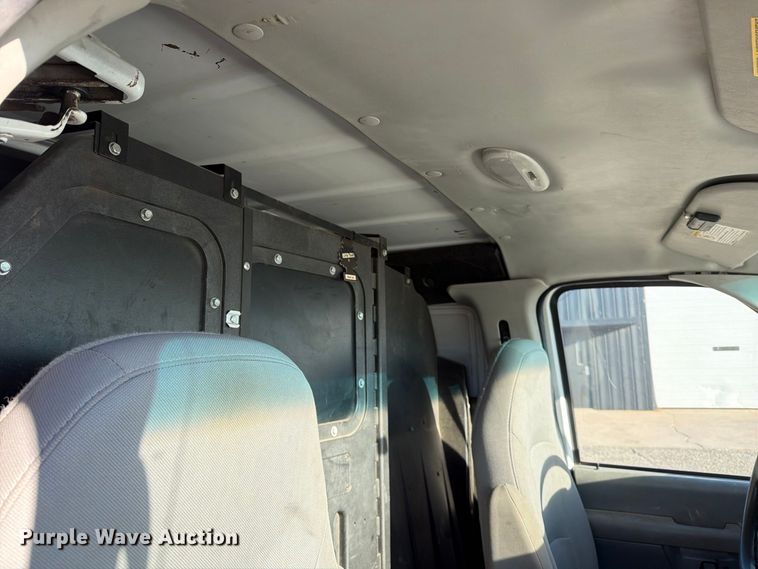 image for item EP7922 2008 Ford E250 van