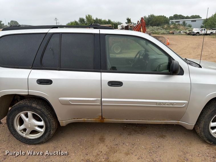 image for item ER1923 2005 GMC Envoy SUV