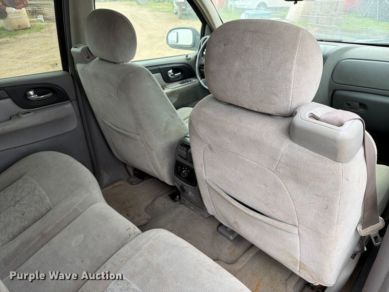image for item ER1923 2005 GMC Envoy SUV