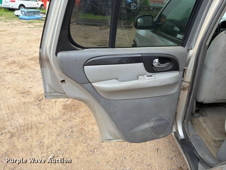 image for item ER1923 2005 GMC Envoy SUV