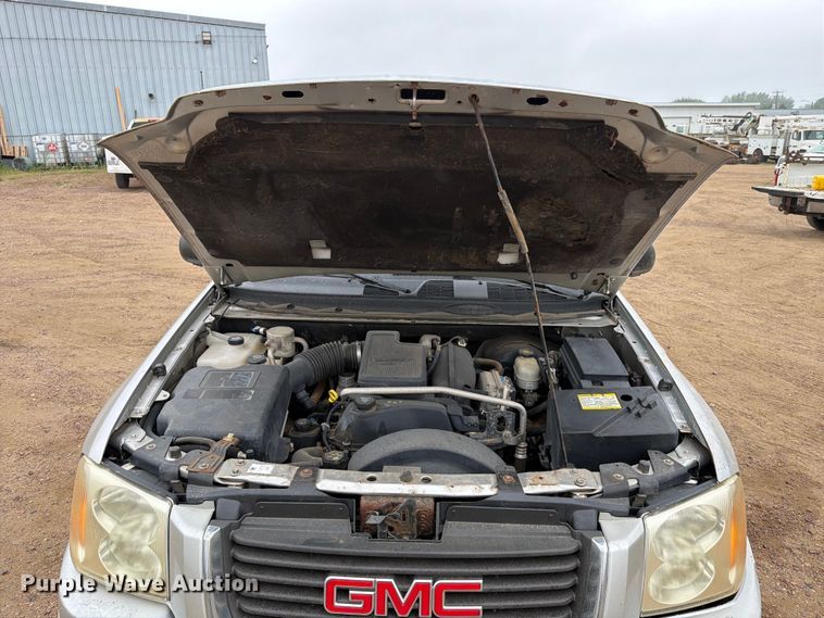 image for item ER1923 2005 GMC Envoy SUV