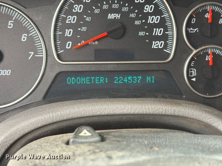 image for item ER1923 2005 GMC Envoy SUV