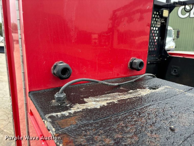 image for item ER3376 2014 RAM 3500 utility bed pickup truck