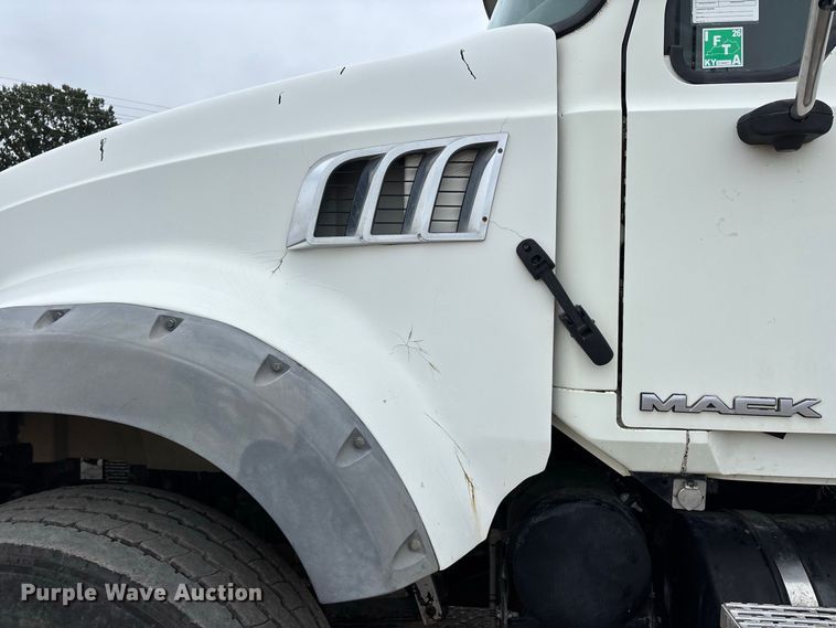 2007 Mack CTP