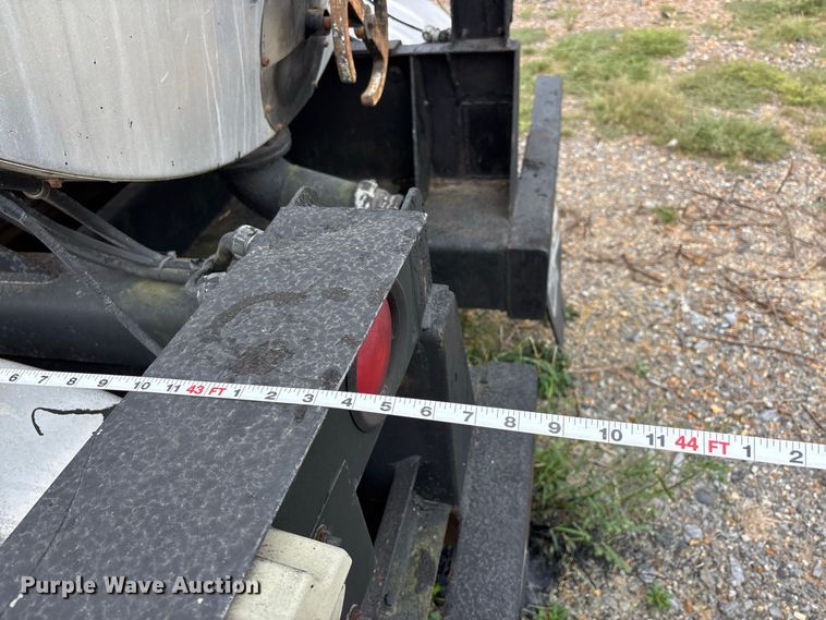 image for item ER3380 1999 Etnyre asphalt trailer
