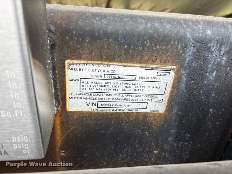 image for item ER3380 1999 Etnyre asphalt trailer