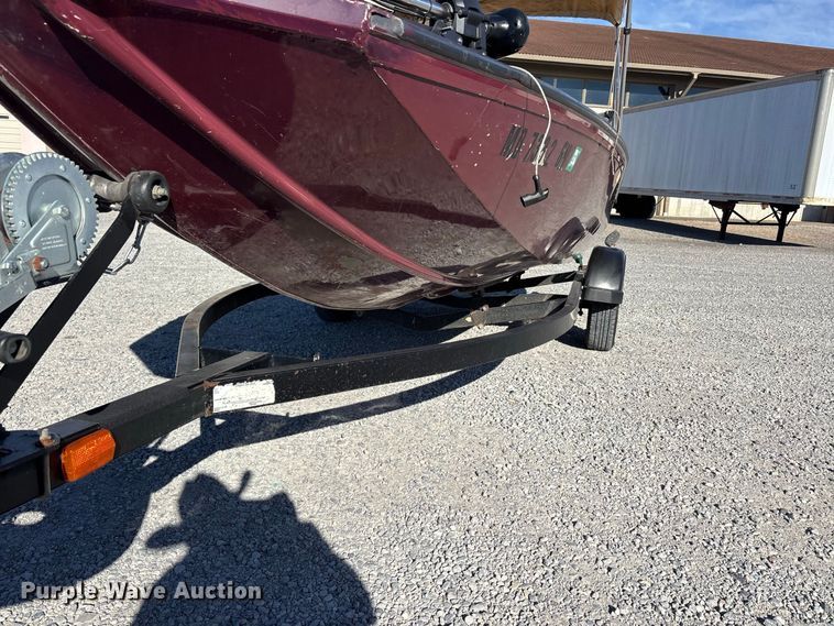 image for item ER3428 2000 Lowe 160W boat