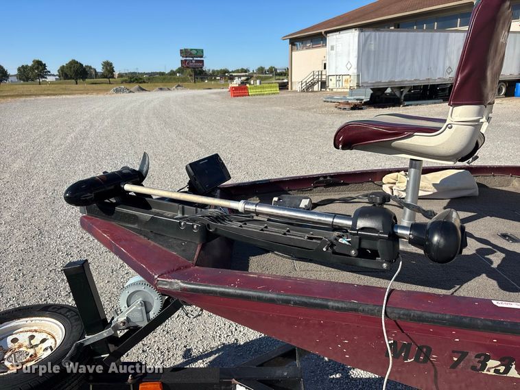 image for item ER3428 2000 Lowe 160W boat