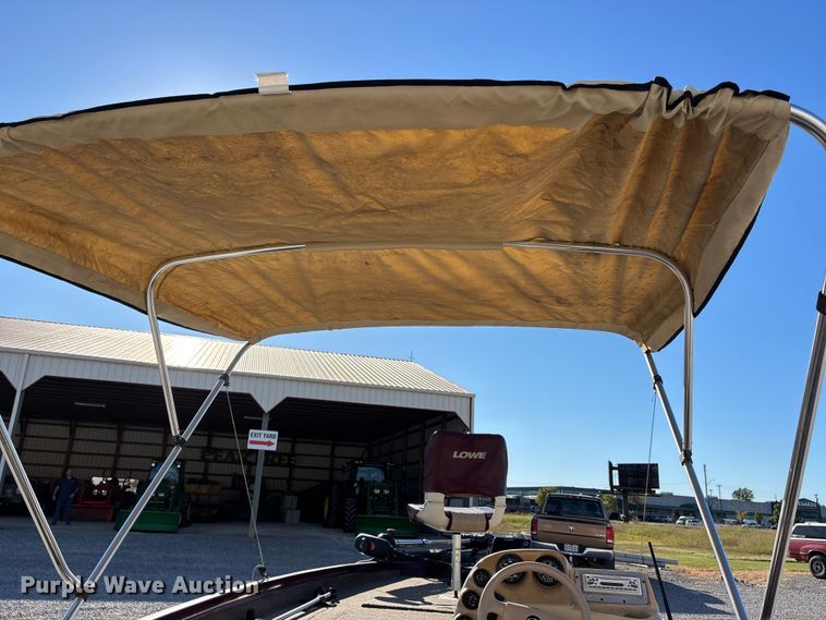 image for item ER3428 2000 Lowe 160W boat