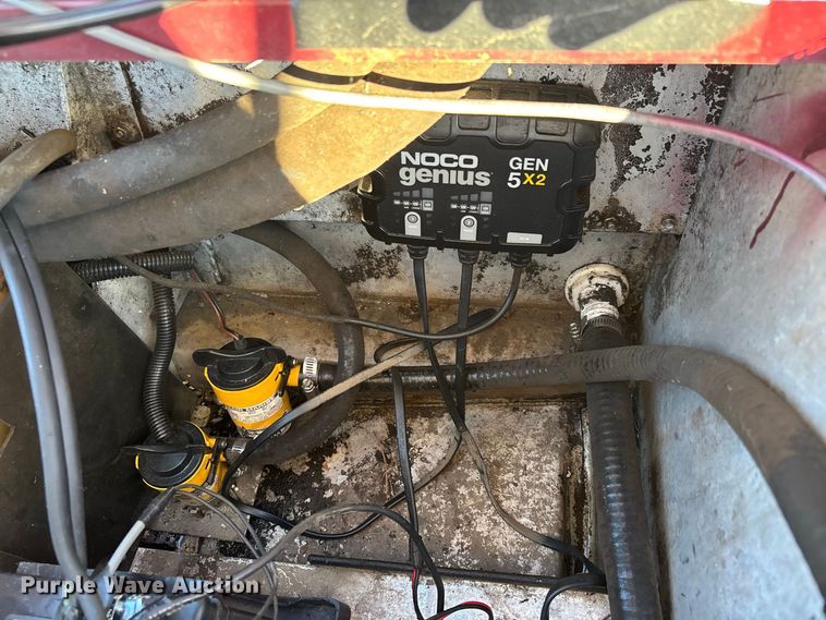 image for item ER3428 2000 Lowe 160W boat