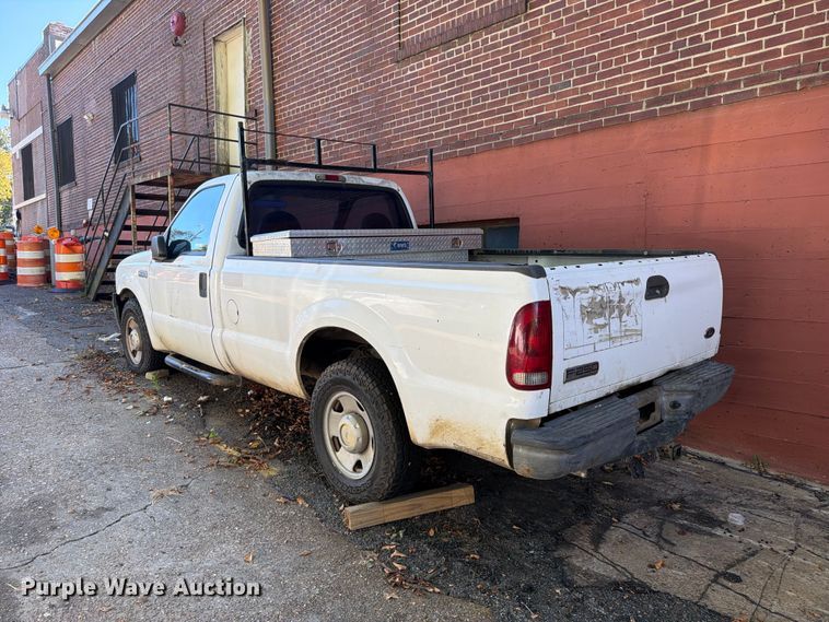 image for item ER3464 2006 Ford F250 Super Duty pickup truck