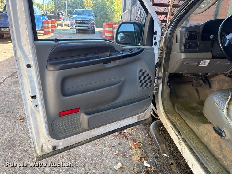 image for item ER3464 2006 Ford F250 Super Duty pickup truck