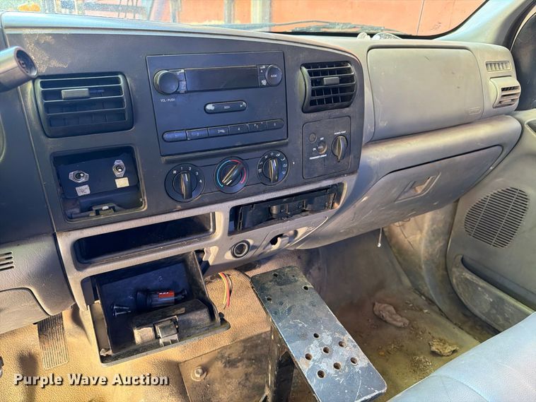 image for item ER3464 2006 Ford F250 Super Duty pickup truck
