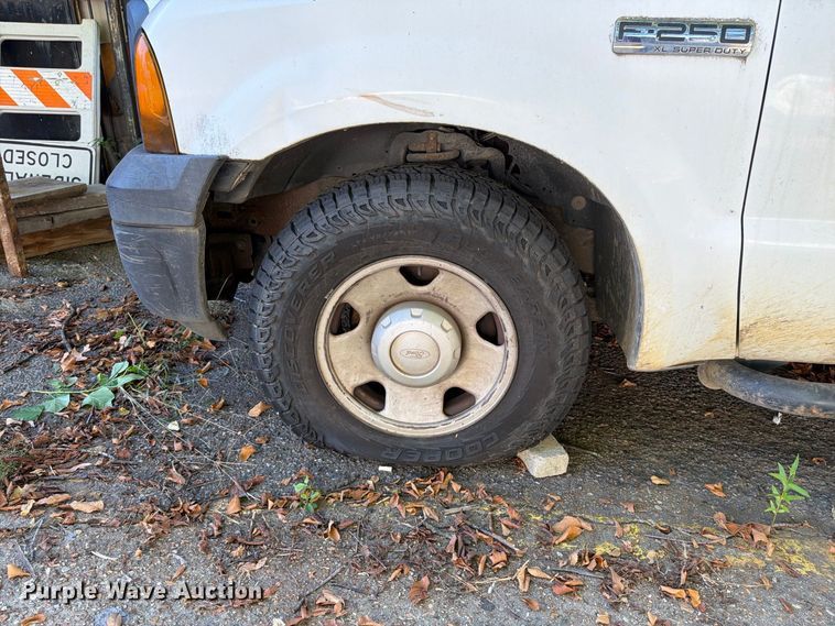 image for item ER3464 2006 Ford F250 Super Duty pickup truck