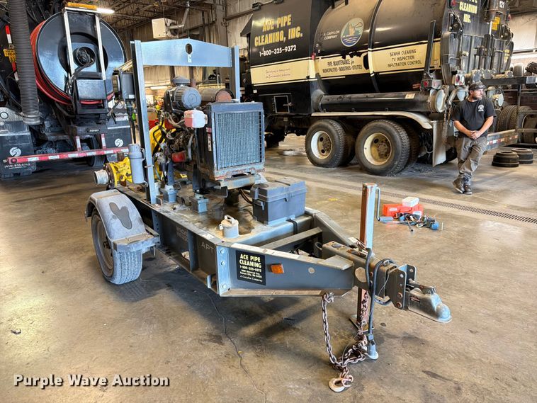 image for item ES1162 2015 Wacker Neuson APT4 pump