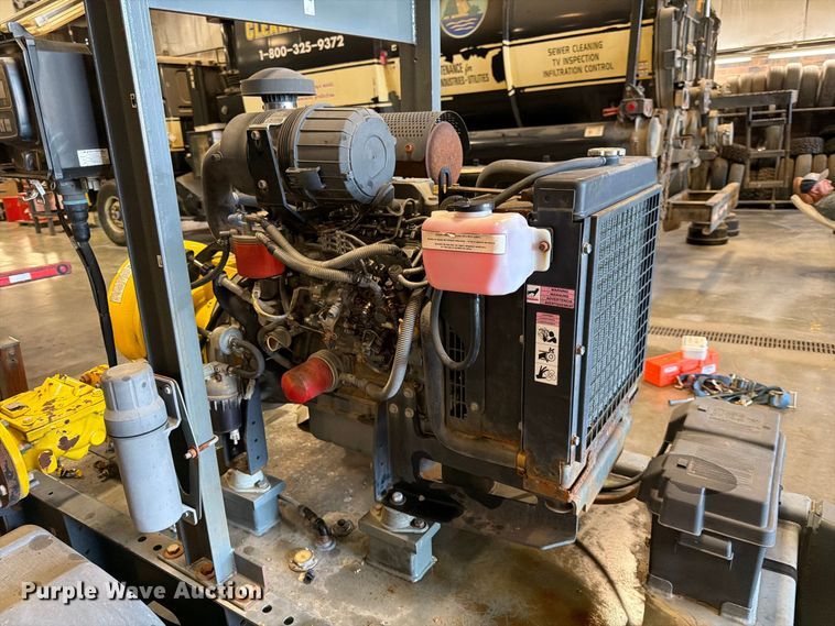 image for item ES1162 2015 Wacker Neuson APT4 pump