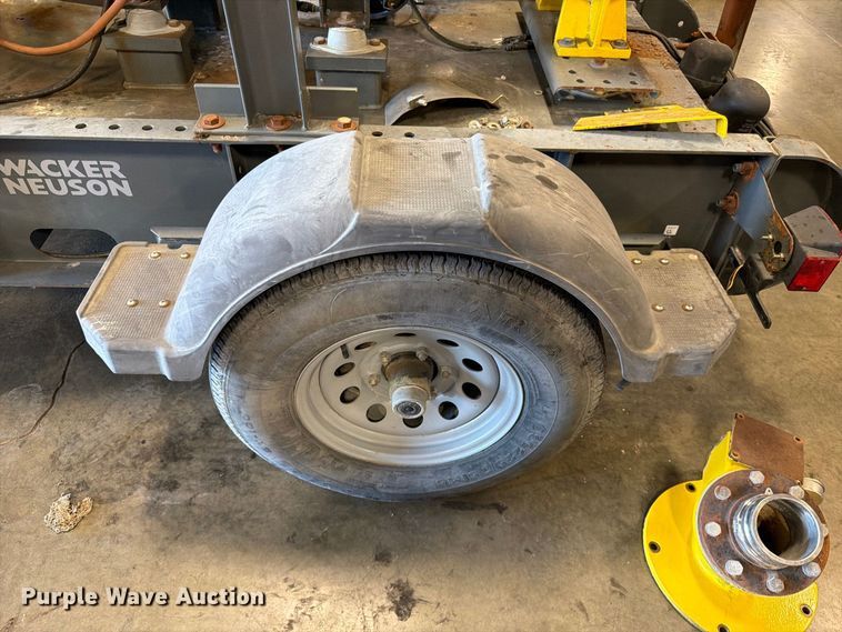 image for item ES1162 2015 Wacker Neuson APT4 pump