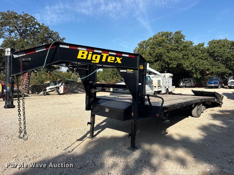 2023 Big Tex Trailers 14GN-20BK+5MR equipment trailer