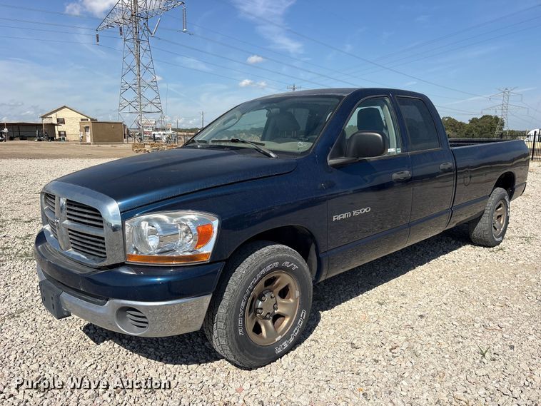 2006 Ram 1500 Crew Cab pickup truck
