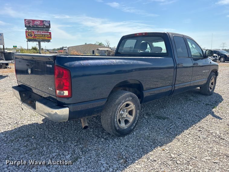 image for item ES8182 2006 Ram 1500 Crew Cab pickup truck