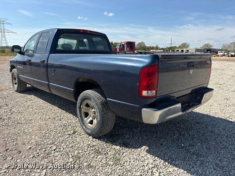image for item ES8182 2006 Ram 1500 Crew Cab pickup truck