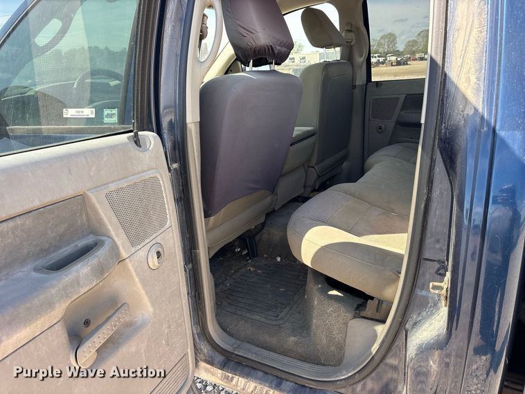 image for item ES8182 2006 Ram 1500 Crew Cab pickup truck