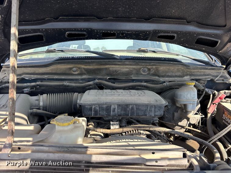image for item ES8182 2006 Ram 1500 Crew Cab pickup truck