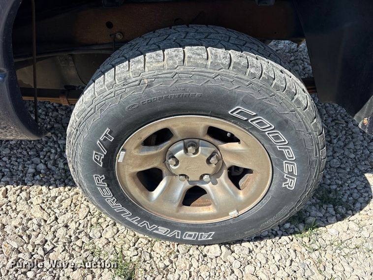 image for item ES8182 2006 Ram 1500 Crew Cab pickup truck
