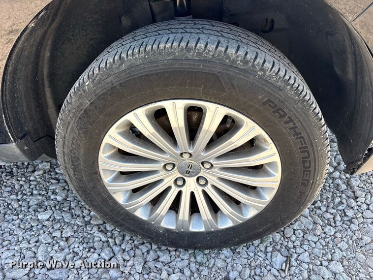 image for item ES8183 2014 Lincoln MKX SUV