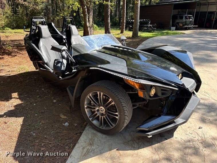image for item ES8277 2017 Polaris Slingshot motorcycle