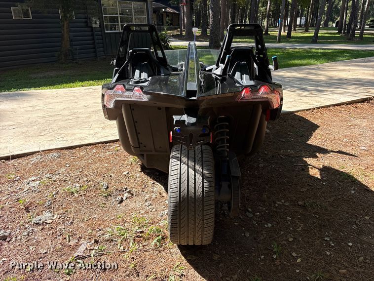 image for item ES8277 2017 Polaris Slingshot motorcycle